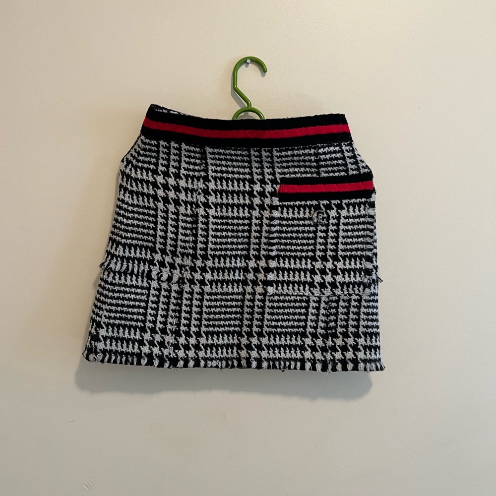 Vintage houndstooth print skirt